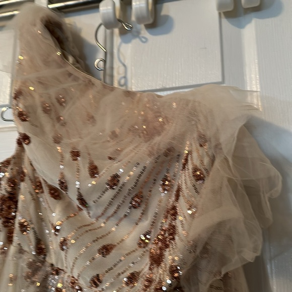 Gold evening dress beaded maxi very fitting but very forgiving where needed - Picture 3 of 5